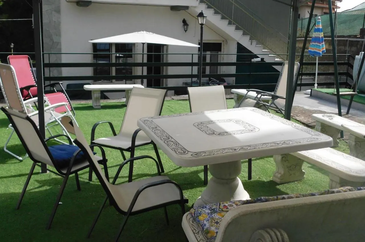 Alojamento de Acomodação e Pequeno-almoço Althea Etna Garden Acomodação com café da manhã Nicolosi Itália